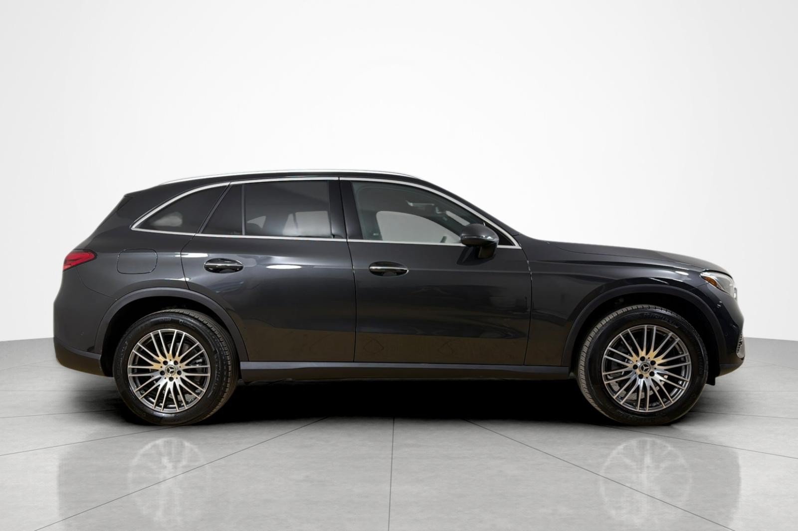 Used 2026 Mercedes-Benz GLC 300 image 6