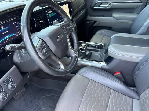 Used 2024 Chevrolet Silverado 1500 ZR2 AWD/4WD image 9