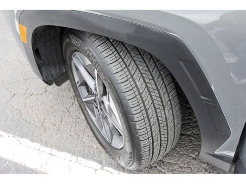 Certified 2025 Hyundai Tucson SEL FWD image 33
