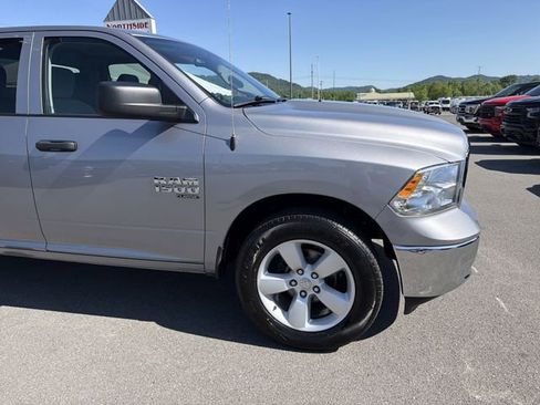 Used 2024 RAM 1500 Classic SLT AWD/4WD image 4