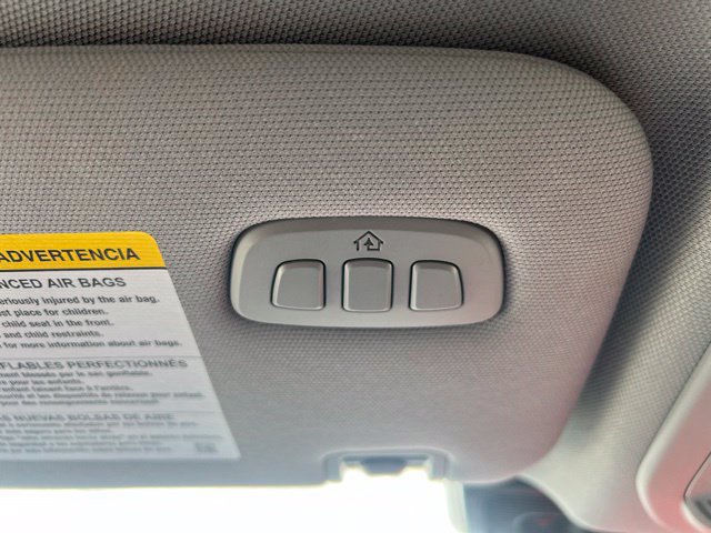 Used 2024 Ford Explorer XLT w/ Equipment Group 202A AWD/4WD image 28