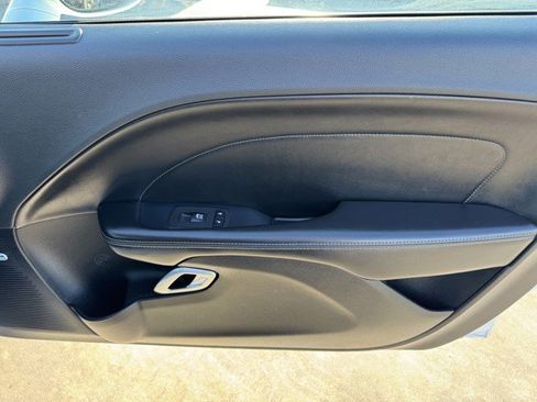 Used 2019 Dodge Challenger R/T Scat Pack w/ Plus Package image 11