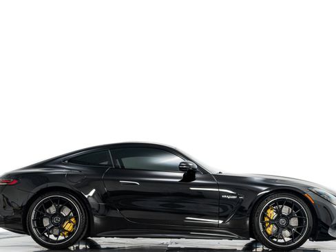 Used 2024 Mercedes-Benz AMG GT 63 image 2