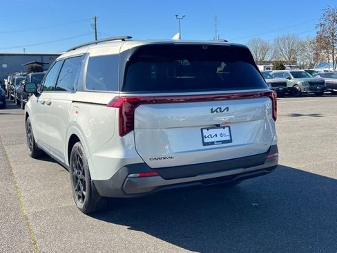 New 2026 Kia Carnival SX Prestige FWD image 7