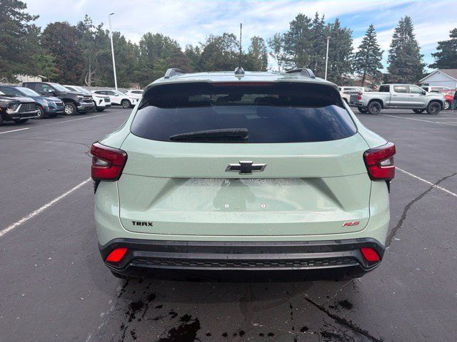Used 2024 Chevrolet Trax RS w/ Driver Confidence Package FWD image 7