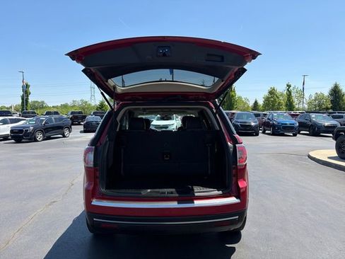 Used 2013 GMC Acadia SLT AWD/4WD image 17