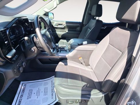 Used 2024 Chevrolet Silverado 1500 LTZ w/ LTZ Premium Package AWD/4WD image 9