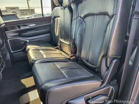 Used 2022 Jeep Wagoneer Series II image 10