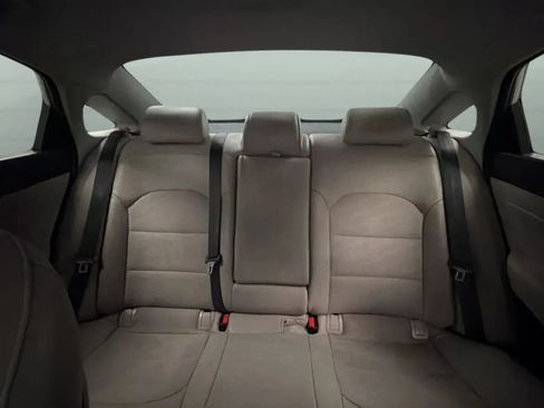 Used 2017 Hyundai Sonata Sport w/ Value Edition Package 02 FWD image 19