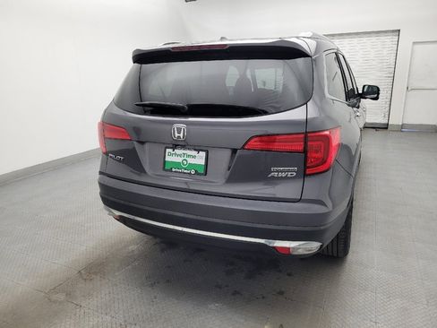 Used 2017 Honda Pilot Touring image 7