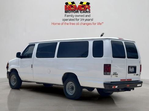 Used 2012 Ford E-350 and Econoline 350 XL RWD image 3