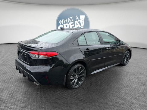 Certified 2026 Toyota Corolla SE w/ SE Package FWD image 3
