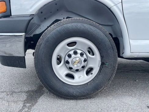 New 2025 Chevrolet Express 3500 w/ Power Convenience Package image 5