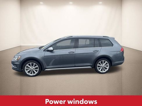 Used 2017 Volkswagen Golf Alltrack S AWD/4WD image 4