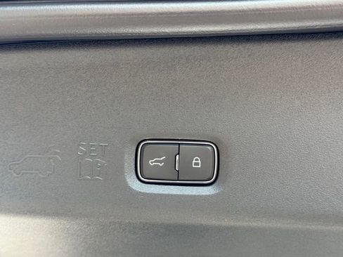 New 2026 Ford Expedition Active image 8