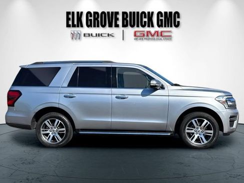 Used 2023 Ford Expedition Limited AWD/4WD image 3