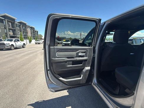Used 2022 RAM 3500 Big Horn w/ Level A Equipment Group AWD/4WD image 30