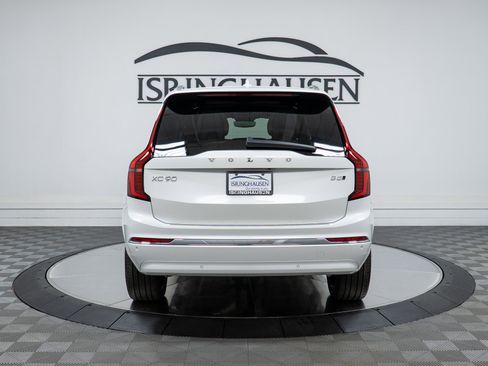 New 2026 Volvo XC90 B5 Plus w/ Protection Package image 6