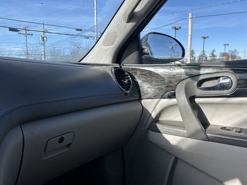 Used 2014 Buick Enclave Convenience image 24