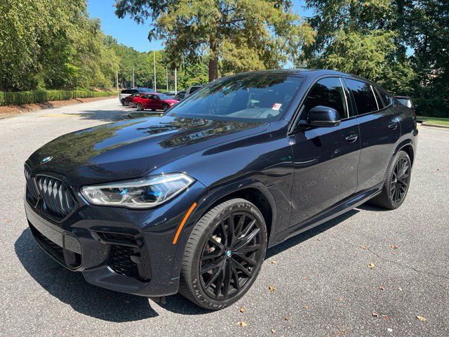 Used 2022 BMW X6 xDrive40i AWD/4WD image 1