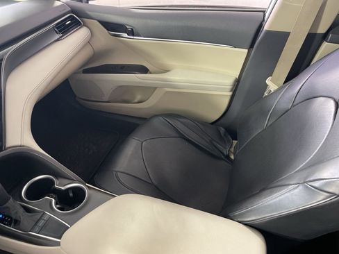 Used 2024 Toyota Camry LE FWD image 21