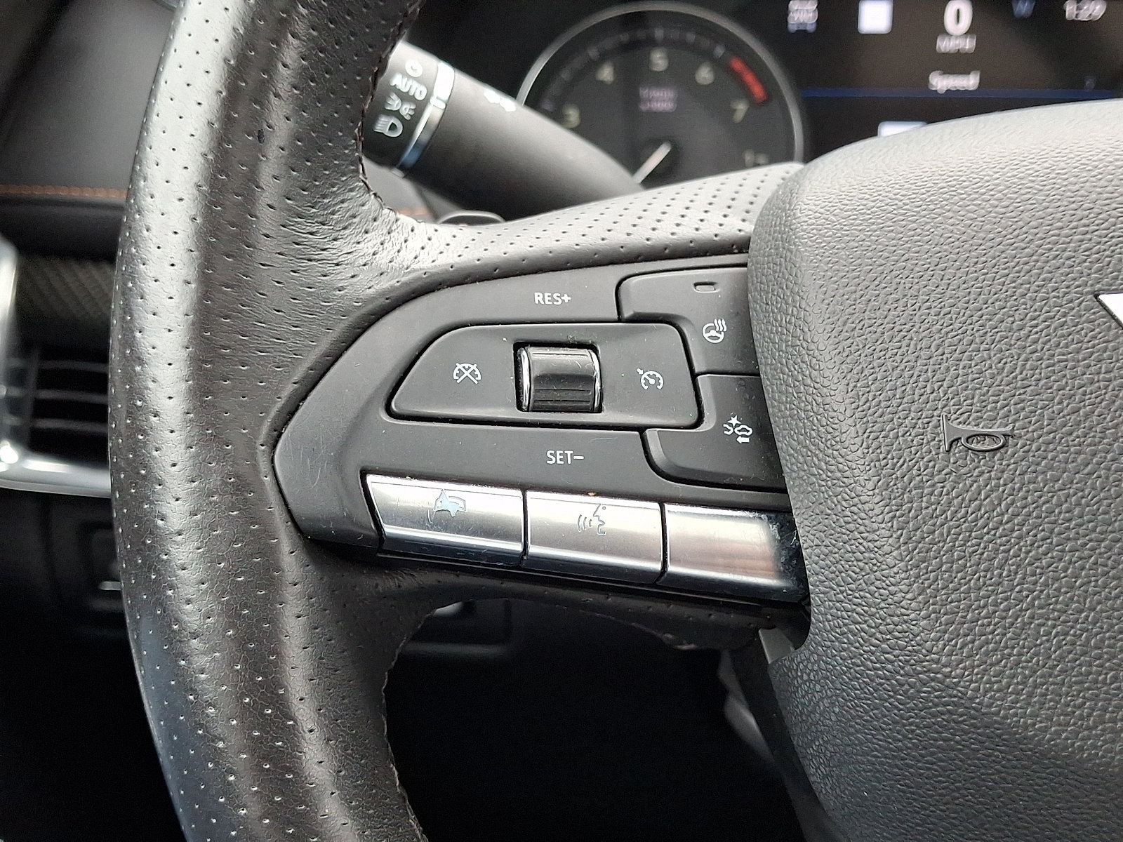 Used 2022 Cadillac XT4 Sport w/ Comfort Package AWD/4WD image 22