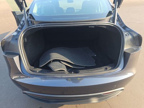 Used 2025 Tesla Model 3 Long Range AWD/4WD image 9