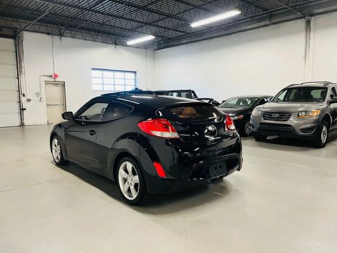 Used 2014 Hyundai Veloster w/ Style Package 02 image 5