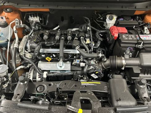 Used 2024 Nissan Kicks SR w/ SR Premium Package FWD image 11