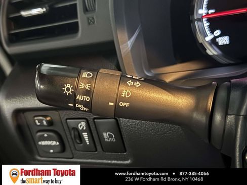 Used 2023 Toyota 4Runner Limited AWD/4WD image 23