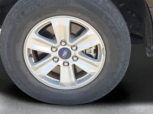 Used 2019 Ford F150 XLT image 19