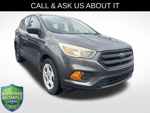 Used 2017 Ford Escape S FWD image 1