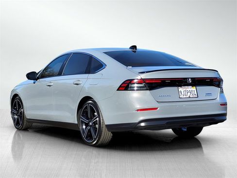 Used 2024 Honda Accord Sport image 6