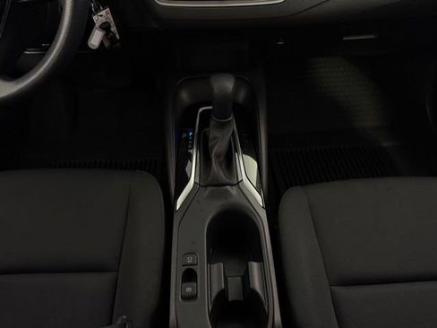 Used 2025 Toyota Corolla LE image 22