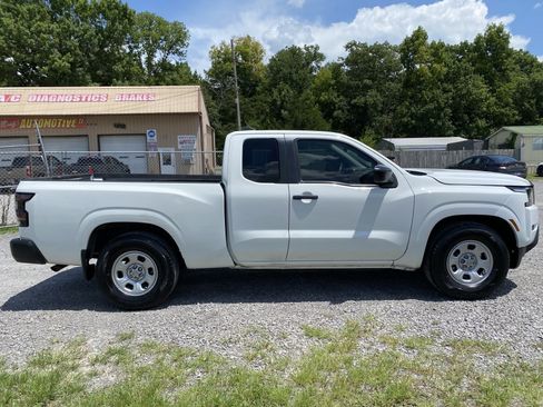 Used 2023 Nissan Frontier S w/ Technology Package RWD image 4