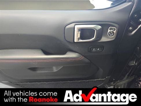 Used 2024 Jeep Gladiator Rubicon image 31