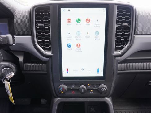 Used 2024 Ford Ranger XL image 8