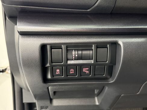 Used 2021 Subaru Crosstrek 2.5i Sport w/ Moonroof Package AWD/4WD image 14