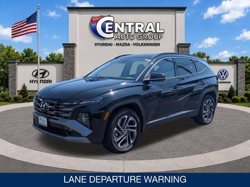 Used 2025 Hyundai Tucson Limited AWD/4WD image 3
