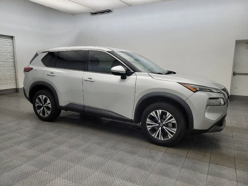 Used 2021 Nissan Rogue SV FWD image 11