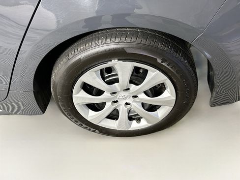 Used 2024 Toyota Corolla LE image 11