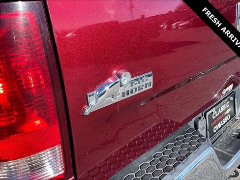 Used 2016 RAM 1500 Big Horn w/ Luxury Group image 24