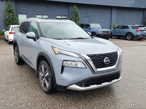 Used 2023 Nissan Rogue Platinum AWD/4WD image 9