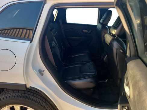 Used 2016 Jeep Cherokee Limited FWD image 21