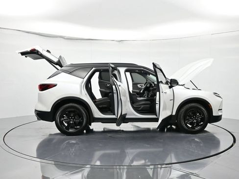 Certified 2023 Chevrolet Blazer LT w/ Convenience Package image 46