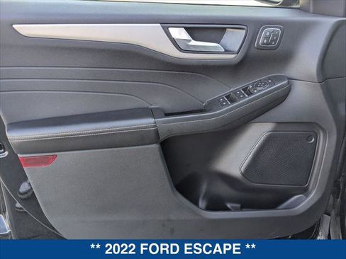 Certified 2022 Ford Escape SEL w/ Technology Package image 10