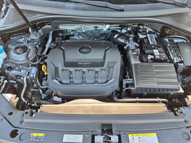 Used 2023 Volkswagen Tiguan SE R-Line FWD image 23