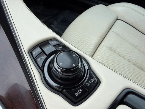 Used 2014 BMW 650i xDrive Convertible AWD/4WD image 34