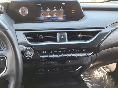 Used 2020 Lexus UX 200 w/ Premium Package FWD image 21