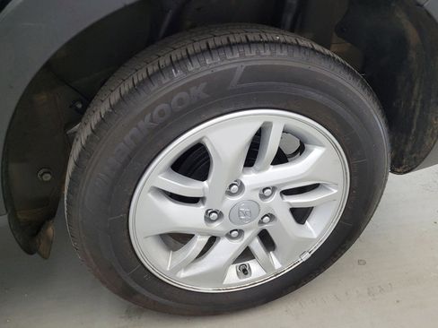 Used 2025 Hyundai Venue SE FWD image 31